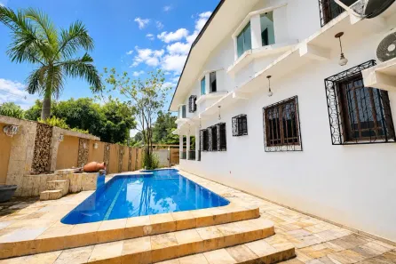 Casa com 9 Quartos à venda, 900m² no Parque 10 de Novembro, Manaus