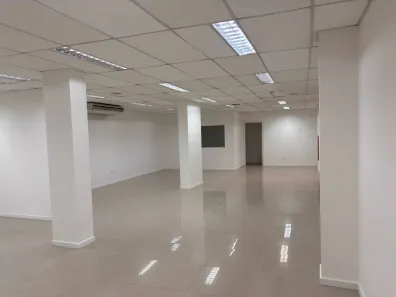 Ponto Comercial para alugar, 625m² no Pinheiros, São Paulo