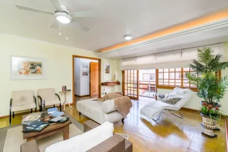 Casa com 3 Quartos à venda, 285m² no Menino Deus, Porto Alegre