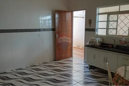 Casa com 3 Quartos à venda, 180m² no Área Rural de Salto de Pirapora, Salto de Pirapora