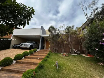 Casa de Condomínio com 3 Quartos à venda, 279m² no Brasília, Londrina