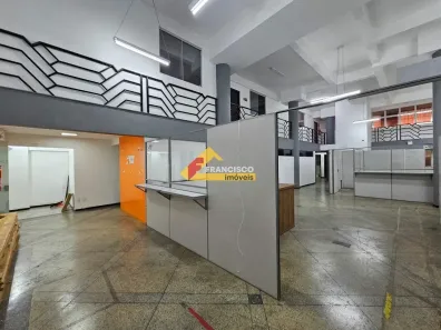 Ponto Comercial para alugar, 760m² no Centro, Divinópolis