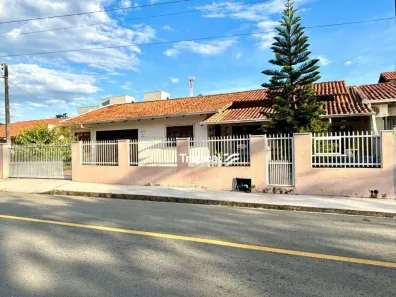 Casa com 3 Quartos à venda, 233m² no Gravatá, Navegantes
