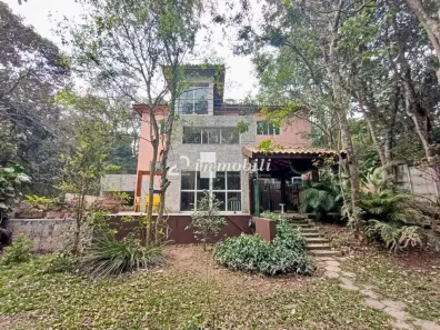 Casa de Condomínio com 4 Quartos à venda, 325m² no Jardim Ana Estela, Carapicuíba
