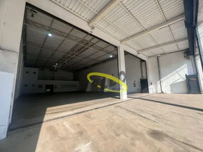 Galpão/Depósito/Armazém para venda ou aluguel, 515m² no Jardim Santa Paula, Cotia