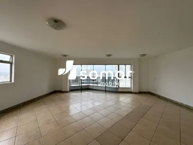 Apartamento com 3 Quartos para alugar, 120m² no Centro, Divinópolis