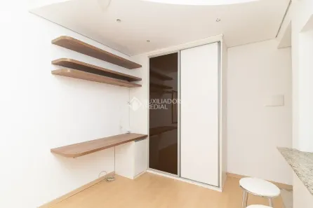 Apartamento com 1 Quarto para alugar, 25m² no Farroupilha, Porto Alegre