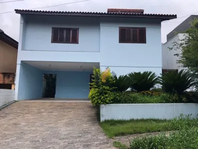 Sobrado com 3 Quartos para alugar, 274m² no São Paulo II, Cotia