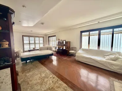 Casa com 4 Quartos à venda, 250m² no Indianópolis, São Paulo