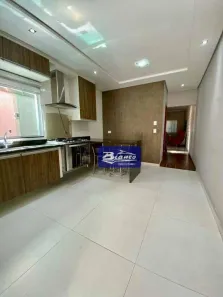 Sobrado com 4 Quartos à venda, 216m² no Jardim Adriana, Guarulhos