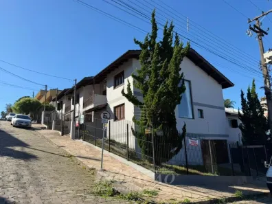 Casa com 3 Quartos à venda, 224m² no De Lazzer, Caxias do Sul