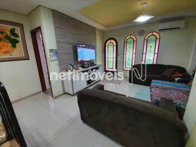 Casa com 3 Quartos à venda, 376m² no Esplanada, Belo Horizonte