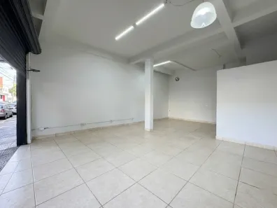 Ponto Comercial para alugar, 37m² no Parque Residencial Tuiuti, Maringá
