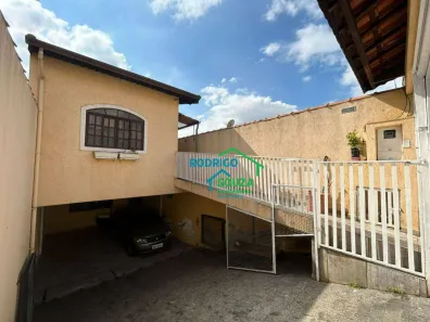 Casa com 2 Quartos à venda, 171m² no Vila Martins, Carapicuíba