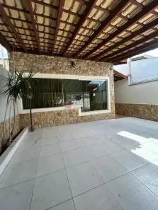 Casa com 3 Quartos para alugar, 128m² no Jardim Sarapiranga, Jundiaí