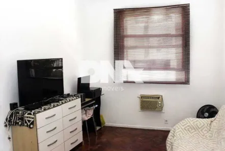 Kitnet com 1 Quarto à venda, 30m² no Catete, Rio de Janeiro