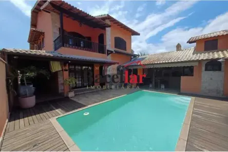 Casa de Condomínio com 5 Quartos à venda, 252m² no Ponta Grossa, Maricá