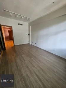 Sala Comercial com 1 Quarto à venda, 38m² no Petrópolis, Porto Alegre