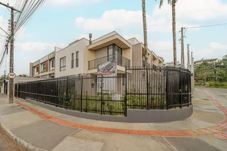 Casa com 2 Quartos à venda, 112m² no Bom Retiro, Joinville