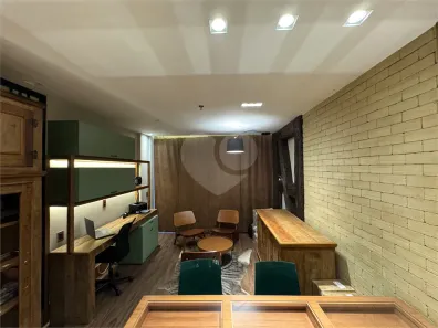 Sala Comercial à venda, 33m² no Enseada do Suá, Vitória