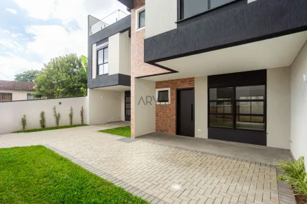 Casa de Condomínio com 3 Quartos à venda, 169m² no Butiatuvinha, Curitiba