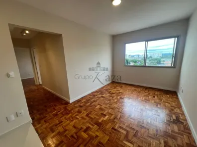 Apartamento com 2 Quartos à venda, 72m² no Vila Adyana, São José dos Campos