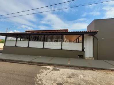 Casa com 4 Quartos à venda, 414m² no Centro (Guaianás), Pederneiras