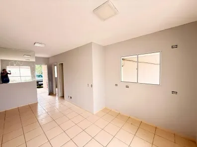 Casa de Condomínio com 2 Quartos à venda, 72m² no Jardim Imperial, Cuiabá
