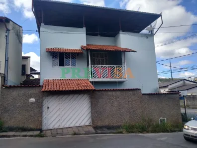 Casa com 3 Quartos à venda, 200m² no Queluz, Conselheiro Lafaiete