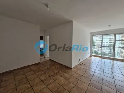 Apartamento com 2 Quartos à venda, 80m² no Leme, Rio de Janeiro