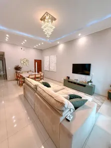 Casa com 4 Quartos à venda, 180m² no Lagoa, Macaé
