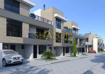 Sobrado com 3 Quartos à venda, 160m² no Santa Felicidade, Curitiba