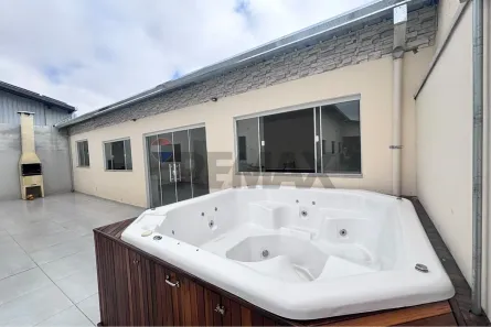 Casa com 4 Quartos para alugar, 270m² no Vila São Lúcio, Botucatu