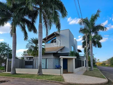 Sobrado com 3 Quartos à venda, 286m² no Bnh(Vila Recreio, Jardim Andreia), Bonito