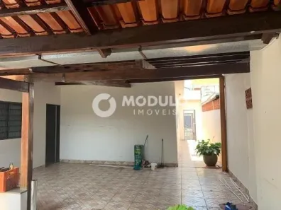 Imóvel Comercial à venda, 150m² no Nossa Senhora Aparecida, Uberlândia