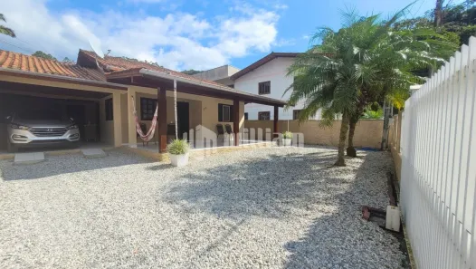 Casa com 3 Quartos à venda, 150m² no Cedrinho, Brusque
