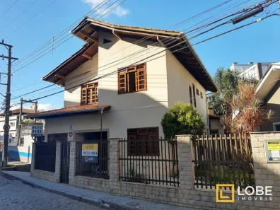 Casa com 3 Quartos à venda, 276m² no Centro, Blumenau
