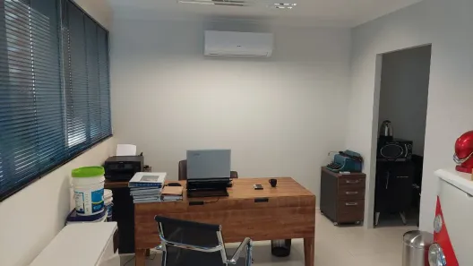 Sala Comercial à venda, 32m² no Cristo Redentor, Porto Alegre
