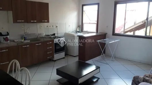 Apartamento com 2 Quartos para alugar, 65m² no Igara, Canoas
