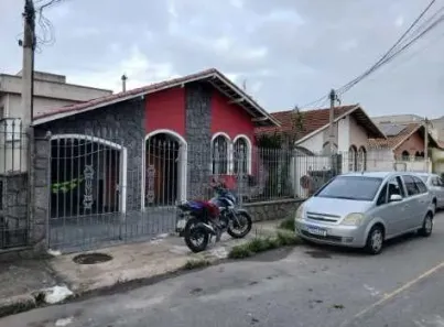 Casa com 4 Quartos à venda, 180m² no Jardim Veneza, Volta Redonda