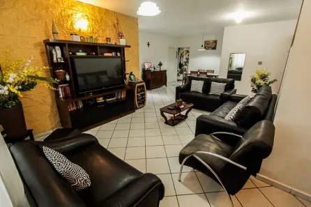 Sobrado com 4 Quartos à venda, 273m² no Jardim Santa Mena, Guarulhos