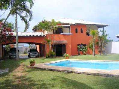 Sobrado com 5 Quartos à venda, 453m² no Balneário Copacabana, Caraguatatuba