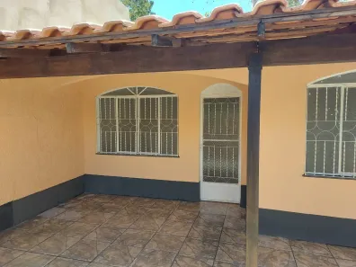 Casa de Condomínio com 2 Quartos para alugar, 75m² no Esperança, Itaboraí