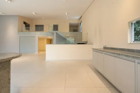 Casa com 2 Quartos à venda, 600m² no Uberaba, Curitiba