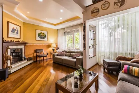 Casa com 3 Quartos à venda, 230m² no Jardim Sabará, Porto Alegre