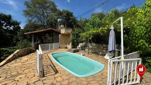 Fazenda/Sítio com 3 Quartos à venda, 200m² no , Brumadinho