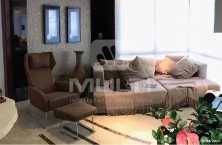 Apartamento com 3 Quartos à venda, 229m² no Fundinho, Uberlândia