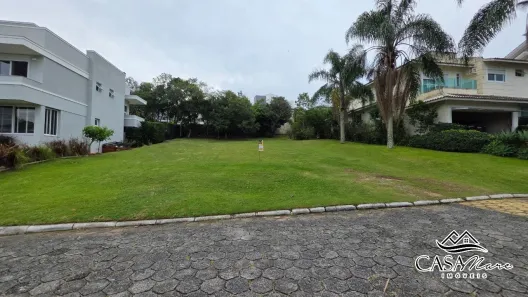 Lote/Terreno à venda, 703m² no Cacupé, Florianópolis