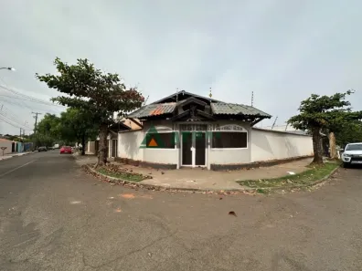 Casa com 4 Quartos à venda, 270m² no Residencial Vila Romana, Londrina