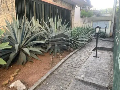 Sobrado com 3 Quartos para alugar, 323m² no Vila Monumento, São Paulo